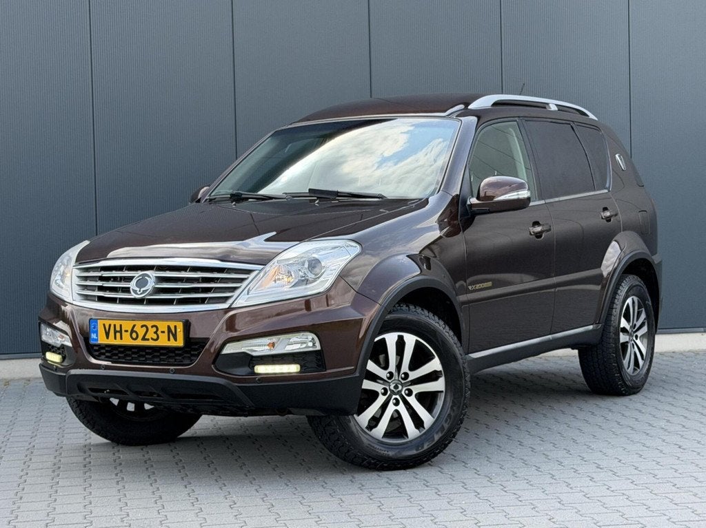 Ssangyong Rexton RX 200 e-XDI Crystal Grijs Kenteken - 3e Ei, Auto's, Automaat, Stof, Zwart, 4 cilinders