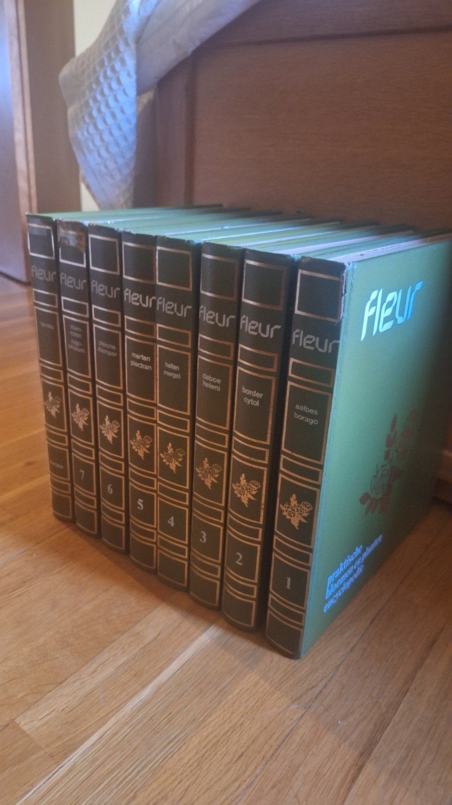 Fleur: Praktische Bloemen- en Plantenencyclopedie (8 delen), Ophalen of Verzenden, Zo goed als nieuw, Bloemen en Planten, Complete serie