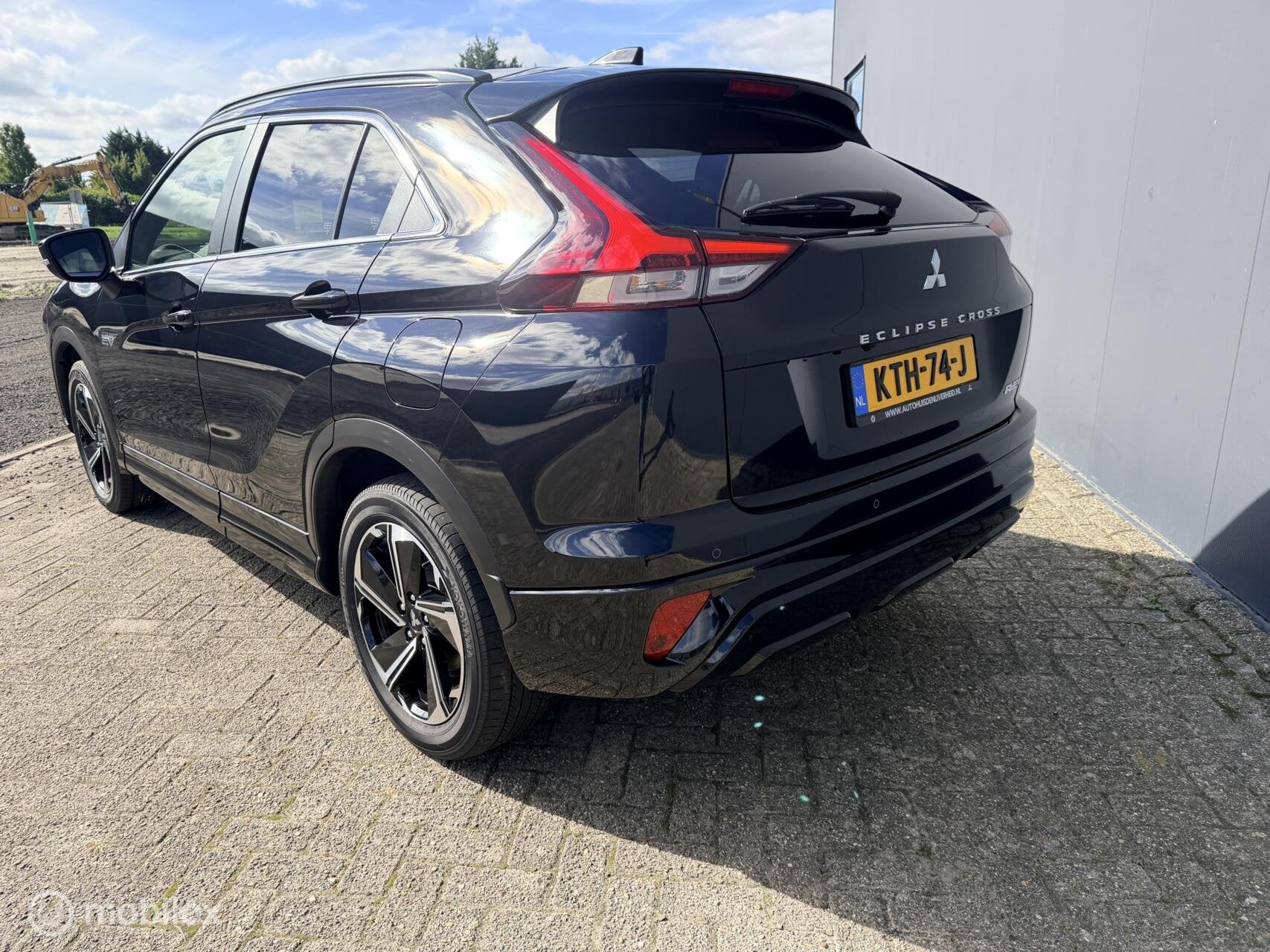 Mitsubishi Eclipse Cross 2.4 PHEV Instyle|offwhite leder|car, Euro 6, 4 cilinders, Zwart, Vierwielaandrijving