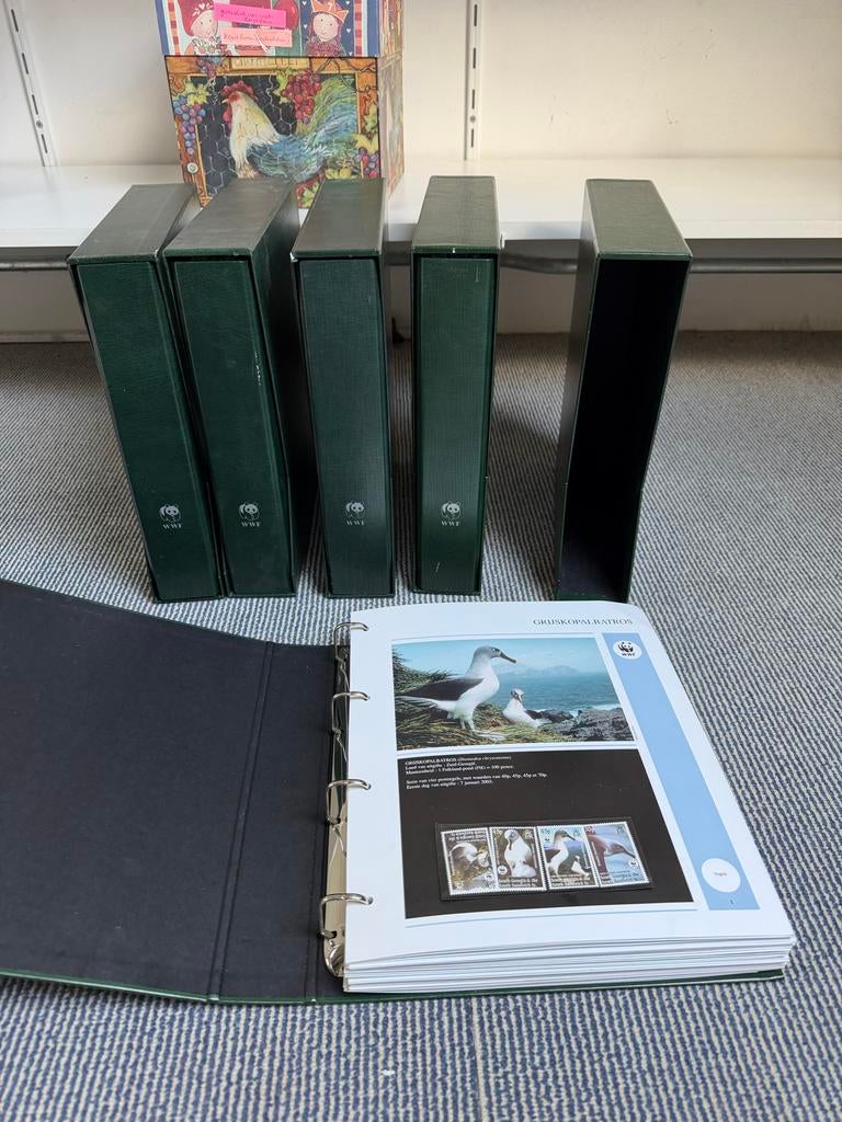 WWF Postzegelcollectie: Vogels (5 banden), Ophalen, Zo goed als nieuw