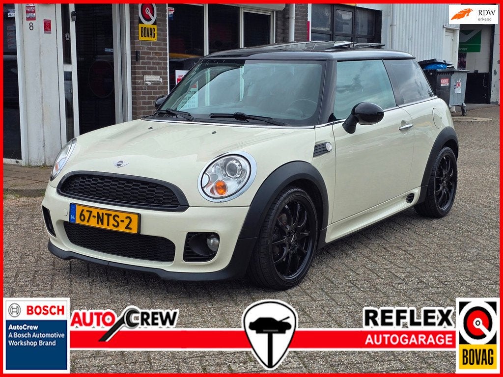 Mini 3-Deurs 1.6 Cooper "WORKS" BODYKIT|AIRCO|CRUISE|PANODAK, Auto's, Mini, Voorwielaandrijving, Stof, Gebruikt, 750 kg