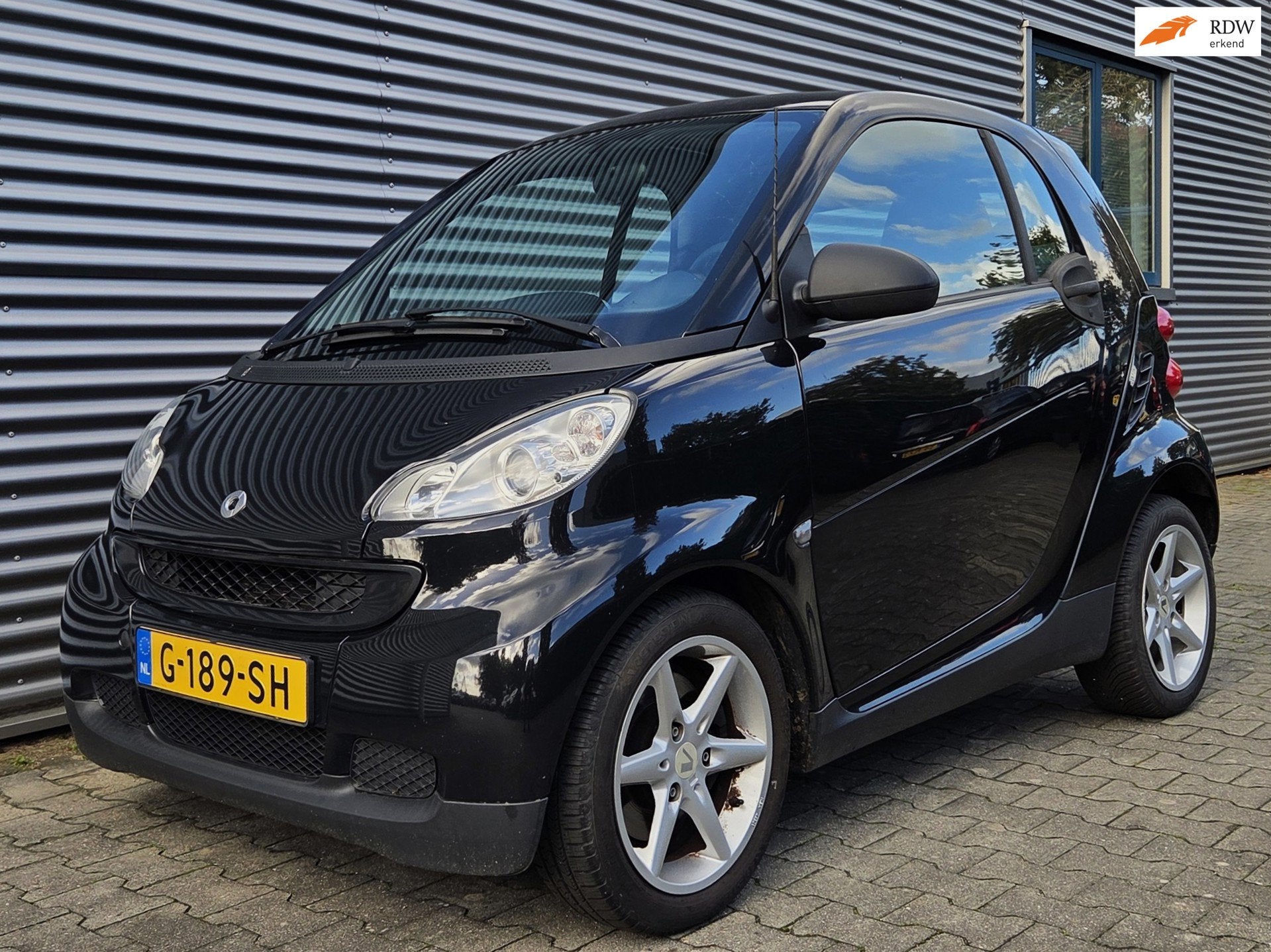 Smart Fortwo coupé 1.0 mhd Passion AUT 71Pk 06-2011 Zwart M, Auto's, Automaat, Euro 5, Gebruikt, Zwart