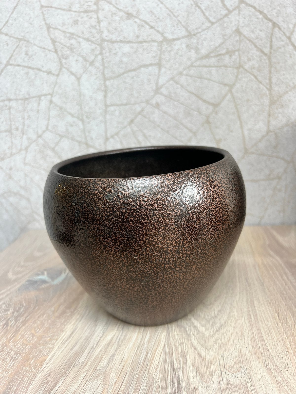 Bruine vaas/pot, Porselein of Keramiek, Rond, Pot of Kruik, Ophalen of Verzenden