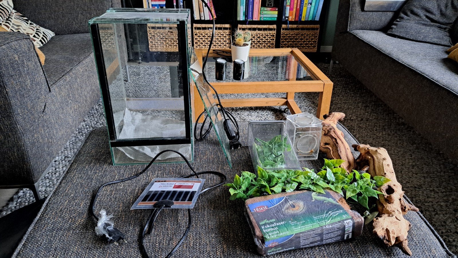 Terrarium + benodigdheden, Ophalen, Gebruikt