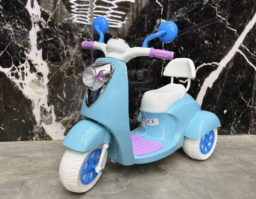 Kinders Scooter 6v, Fietsen en Brommers, Fietsen | Driewielers, Ophalen of Verzenden, Nieuw, Overige merken, Verstelbare zitting