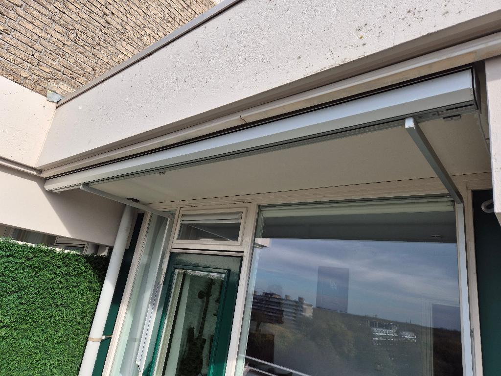zonnescherm electrisch met somfy afstandbediening, Ophalen, Gebruikt, Elektrisch, 150 tot 300 cm