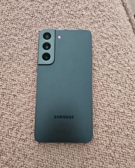 Foto 4 van Goede en mooie Samsung Galaxy S22 128gb