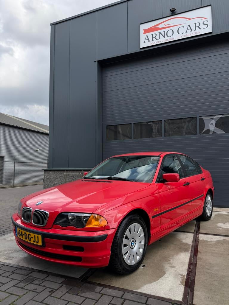 BMW 3-Serie 1.9l E46 1999 Rood - COMPLEET IN ORDE - APK ✅, Auto's, 1250 kg, Zwart, 4 cilinders, Origineel Nederlands