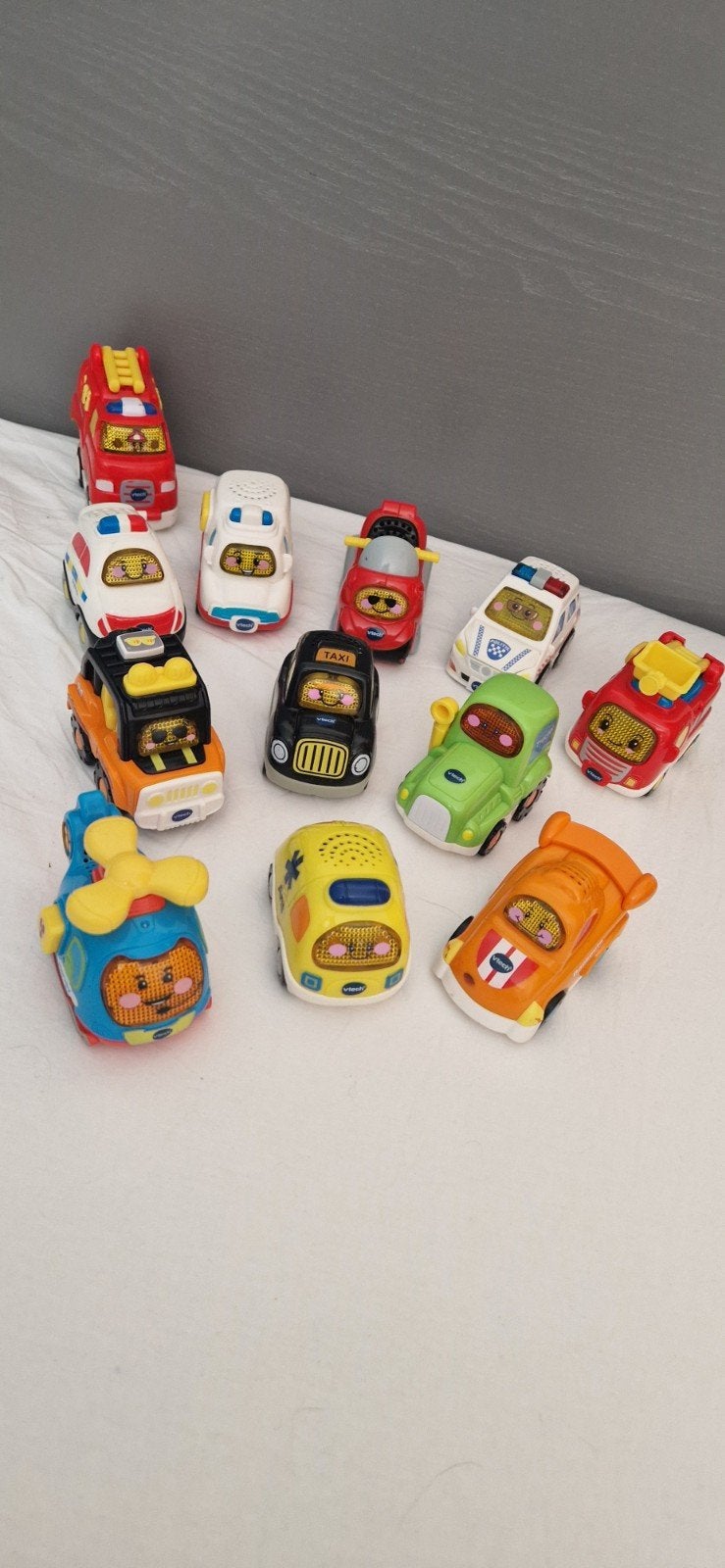 toet toet auto.s v-tech, Kinderen en Baby's, Speelgoed | Vtech, Ophalen of Verzenden, Zo goed als nieuw, 6 maanden tot 2 jaar