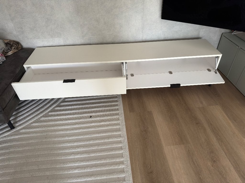 Wit TV-meubel Westwing, Ophalen, Scandinavisch, minimalistisch, Gebruikt, 150 tot 200 cm