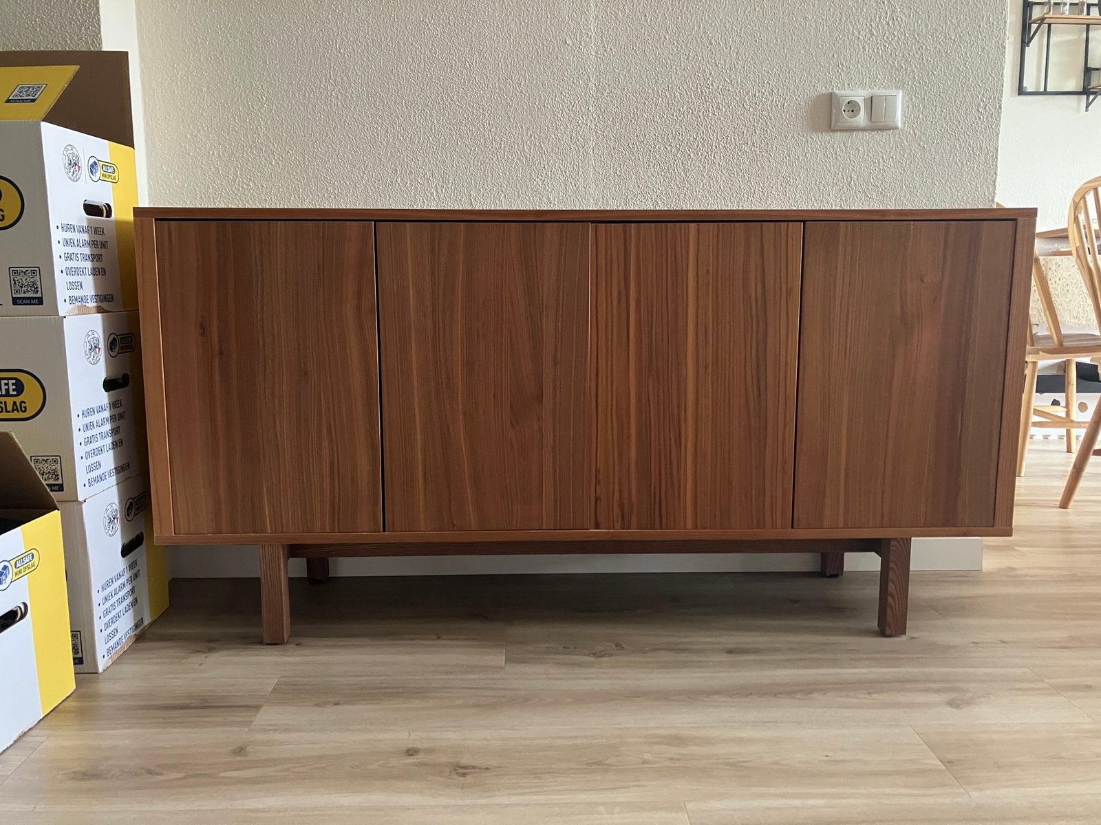 Ikea Stockholm dressoir Walnoot fineer, Huis en Inrichting, Ophalen, Met deur(en), 150 tot 200 cm, Zo goed als nieuw