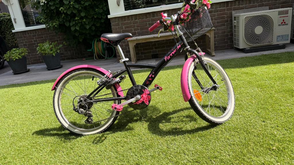 Kinderfiets meisje 20 inch (5-8 jr) 6 versnellingen & mandje, Ophalen, 20 inch of meer, Velgrem, Zo goed als nieuw