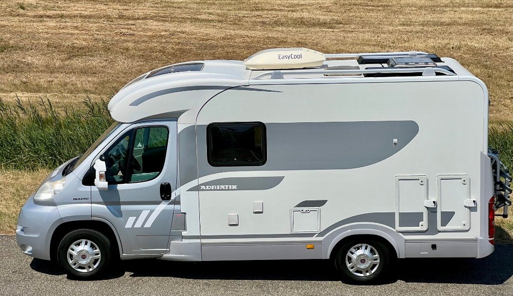 Caravans And Camping TE