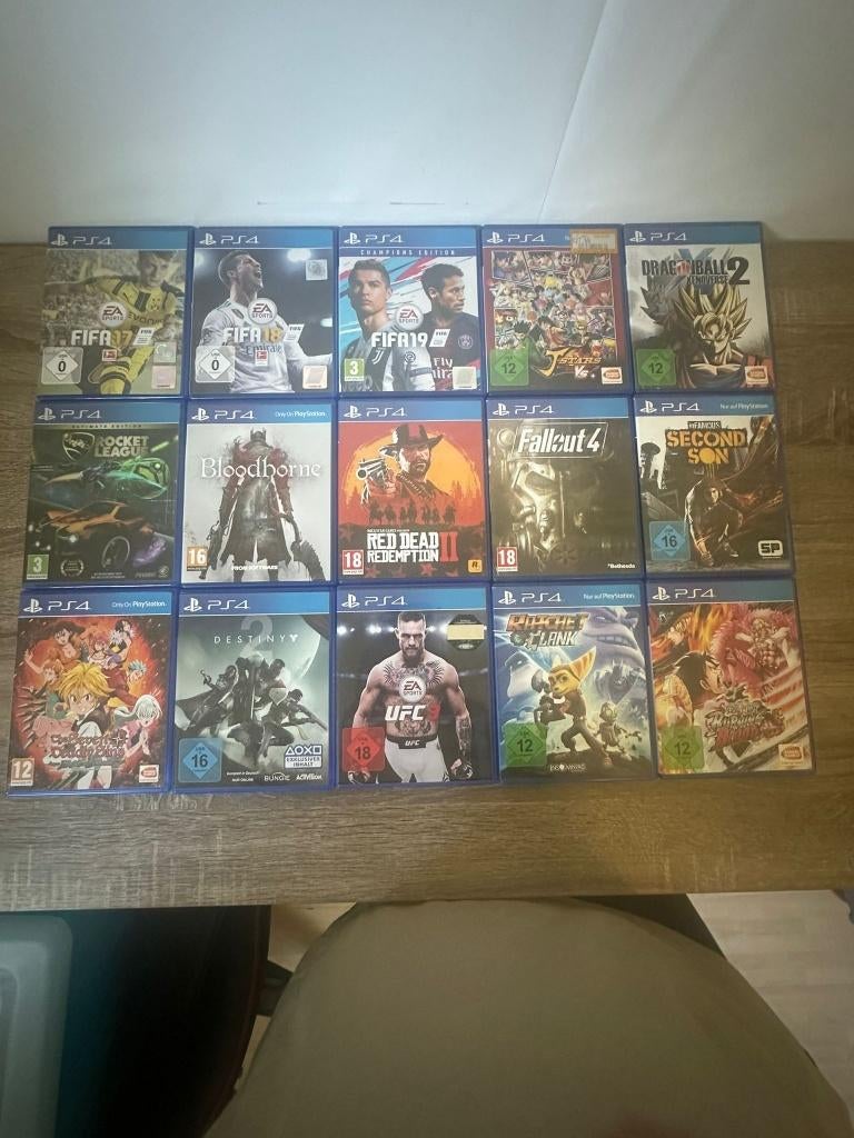 PS4 games – o.a. RDR2, Bloodborne (los of bundel), Zo goed als nieuw, Eén computer, Ophalen, Avontuur en Actie