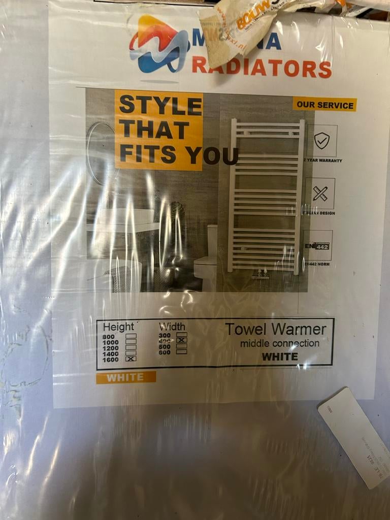 Nieuwe witte radiator met verwarmingsknop, 500 tot 800 watt, Radiator, Nieuw, Minder dan 60 cm