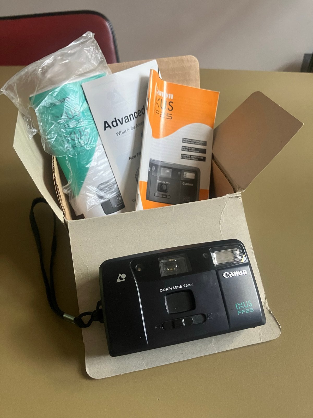 Canon IXUS FF25 Vintage Camera - Compleet met doos en handle, Audio, Tv en Foto, Fotocamera's Analoog, Ophalen of Verzenden, Gebruikt