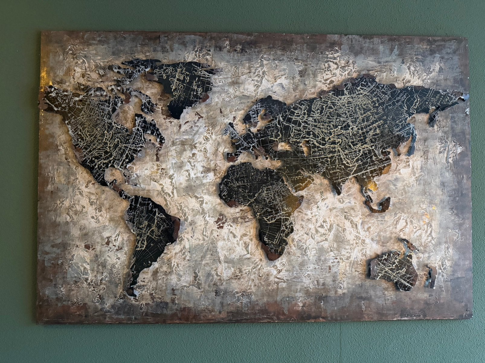 Grote metalen wereldkaart - wanddecoratie, Antiek en Kunst, Ophalen of Verzenden
