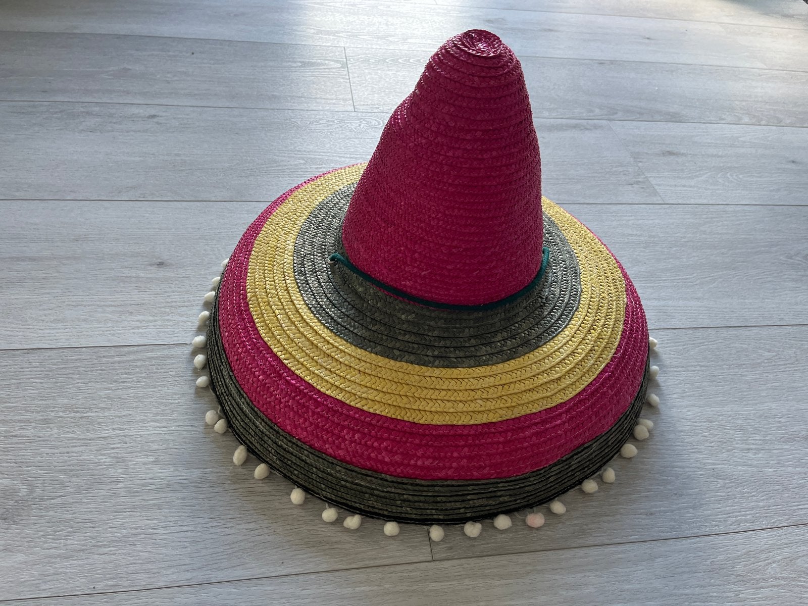 Kleurrijke Mexicaanse Sombrero - Nieuwstaat, Ophalen, Zo goed als nieuw, One size fits all, Hoed