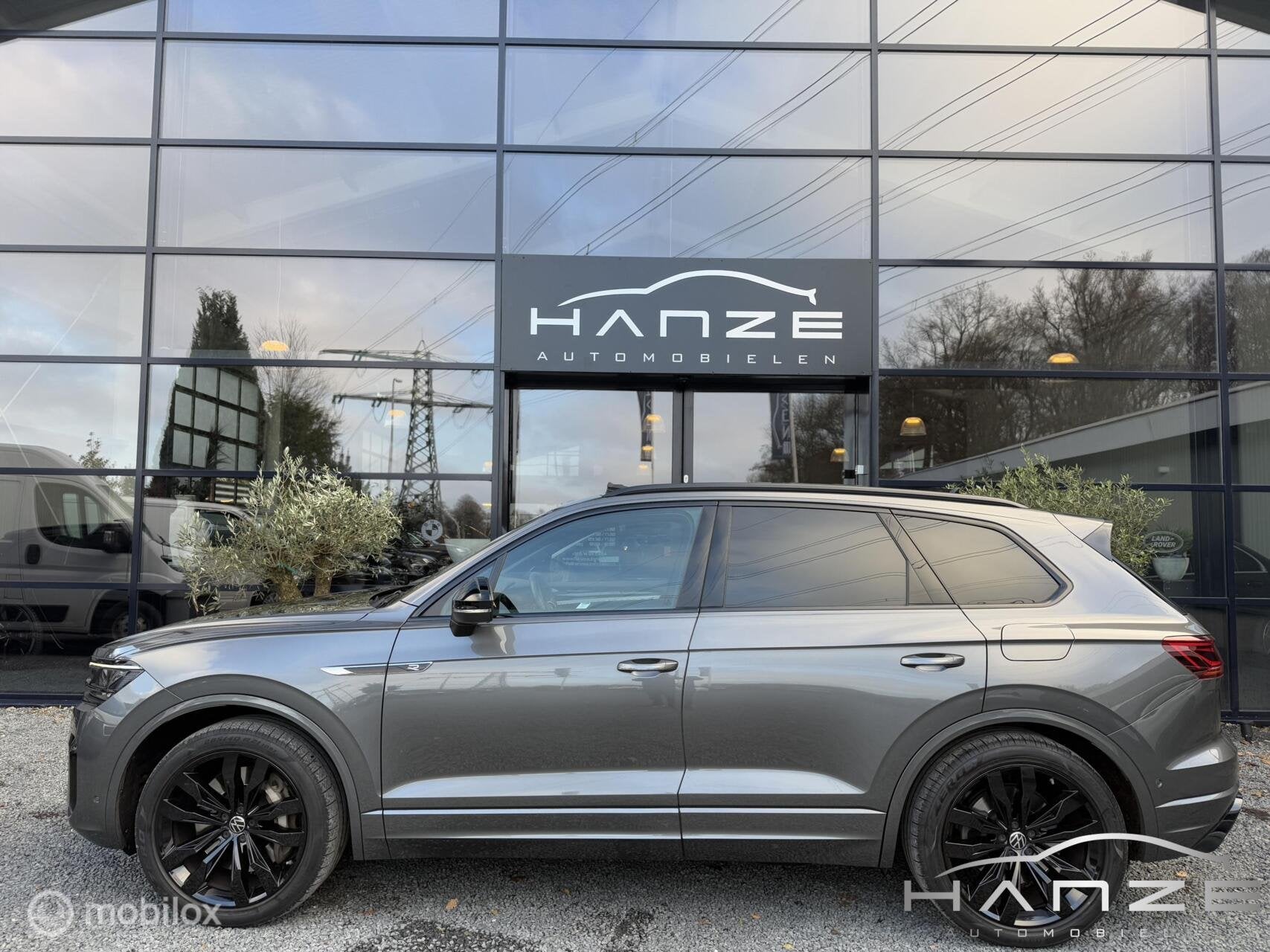 Volkswagen Touareg 3.0 R|Pano|Massage|Hybrid|21"|Pano|Vol, Auto's, Automaat, Gebruikt, 2995 cc, 462 pk