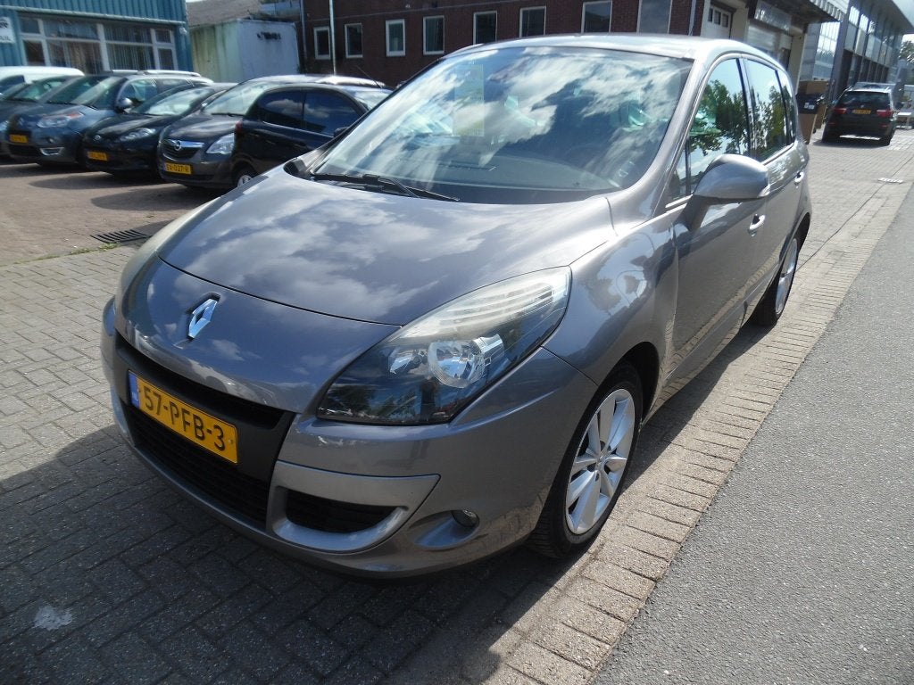 Renault Scénic 1.4 TCE Celsium (bj 2011), Euro 5, Gebruikt, 1295 kg, 4 cilinders