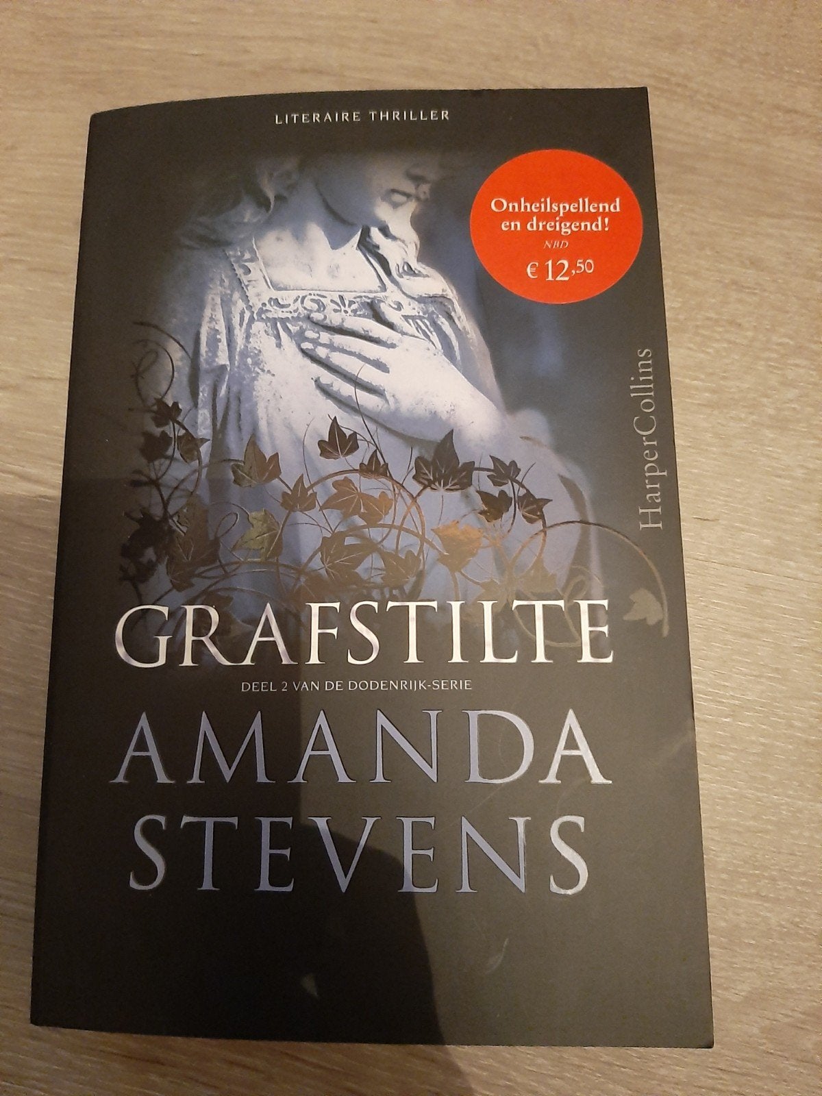 Grafstilte - Amanda Stevens (Deel 2 Dodenrijk-serie), Ophalen of Verzenden, Gelezen, Amanda Stevens