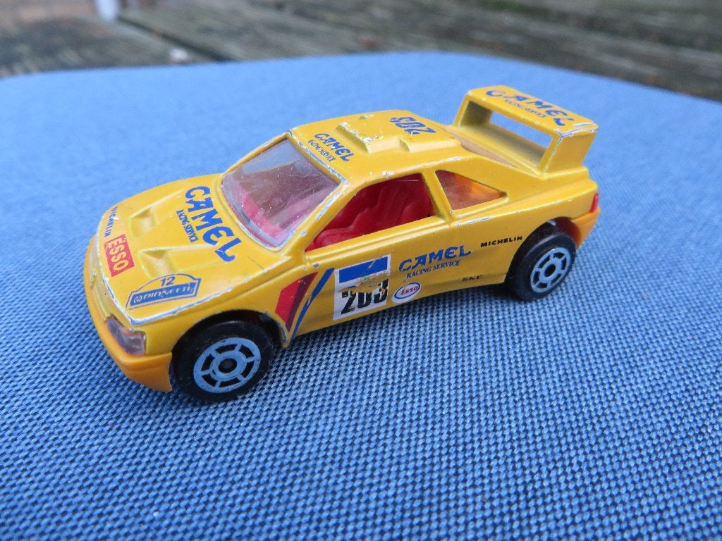 Majorette No 202 Peugeot 405 T 16 CAMEL, Ophalen of Verzenden, Zo goed als nieuw, Auto
