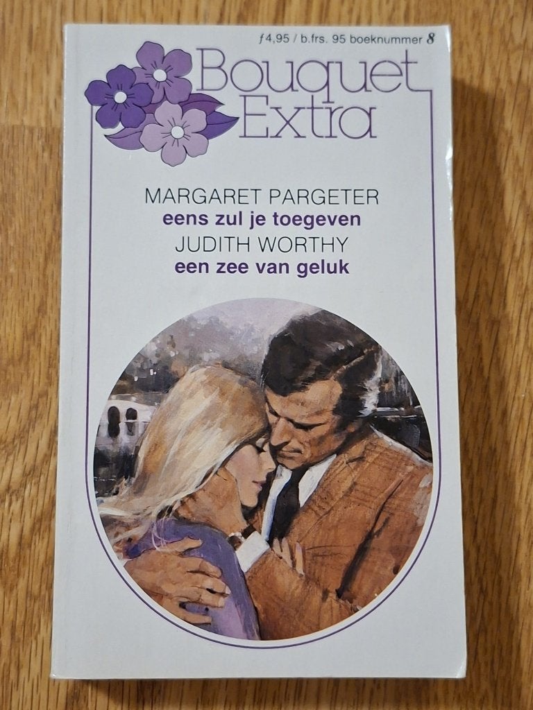 Pocket : Harlequin Bouquet Extra nr : 8 !!, Ophalen of Verzenden, Gelezen