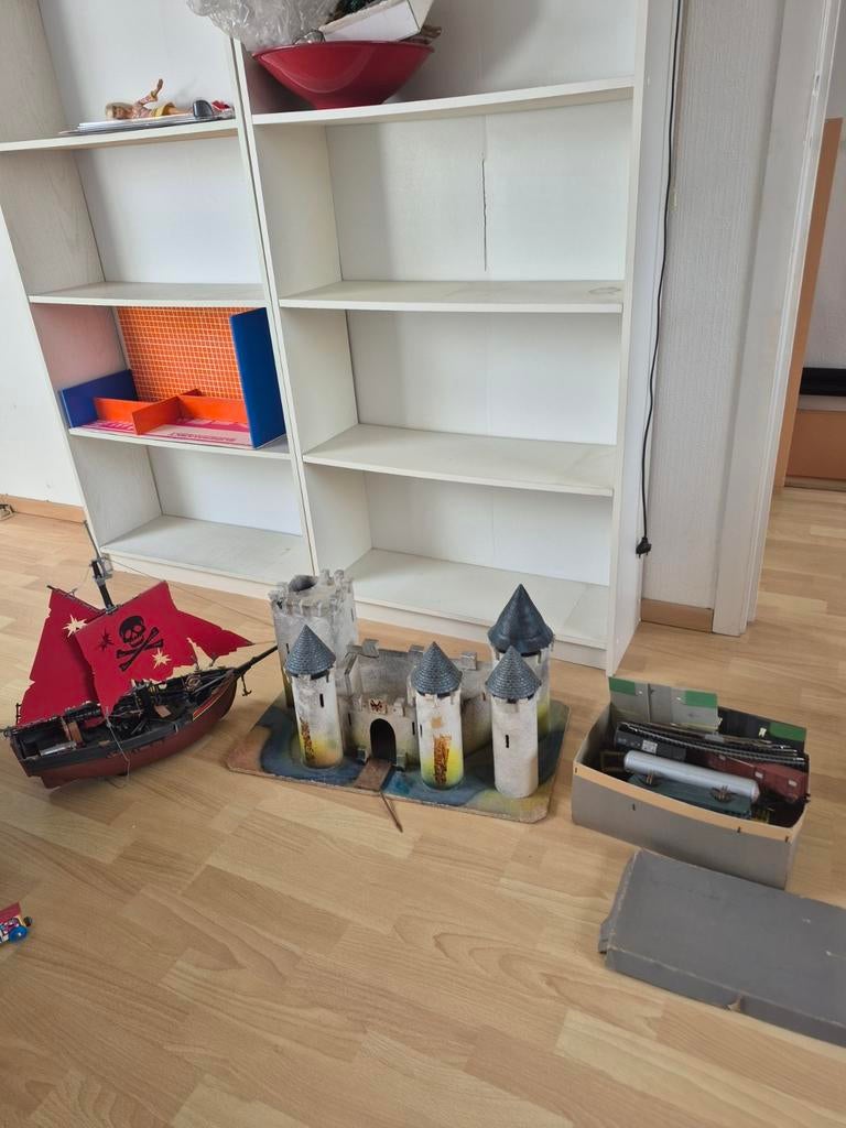Playmobil set: piratenboot, kasteel en treinset met rails, Ophalen