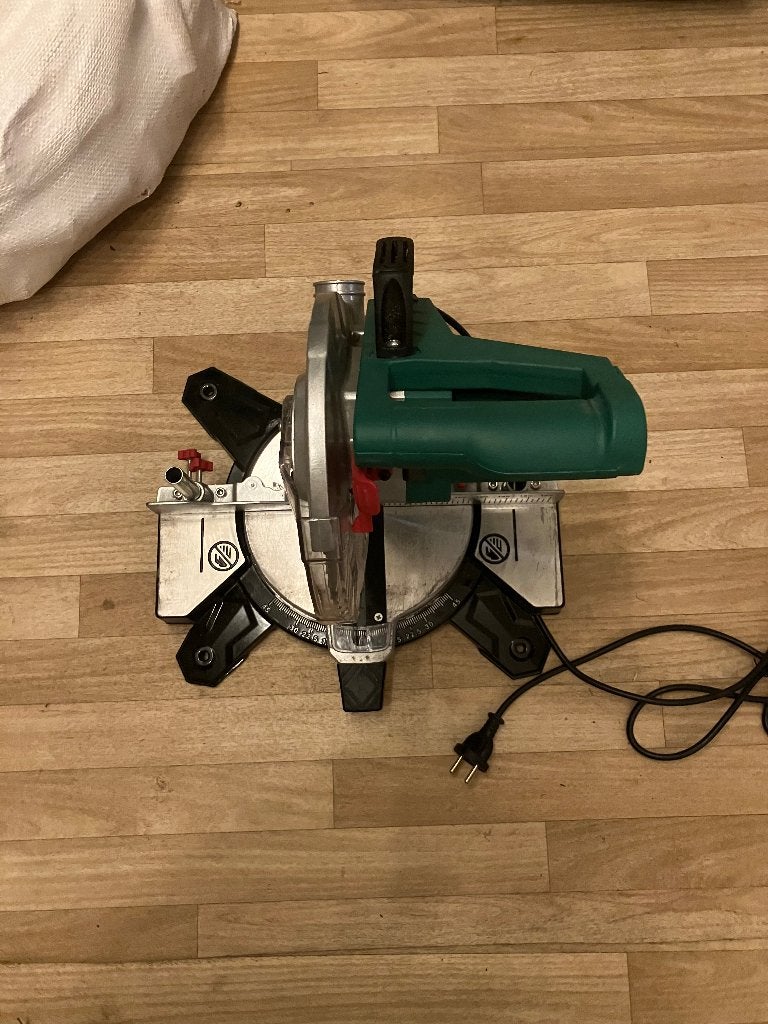 Afkortzaag Jungewille defect, Ophalen, Gebruikt, Afkortzaag, 30 tot 70 mm