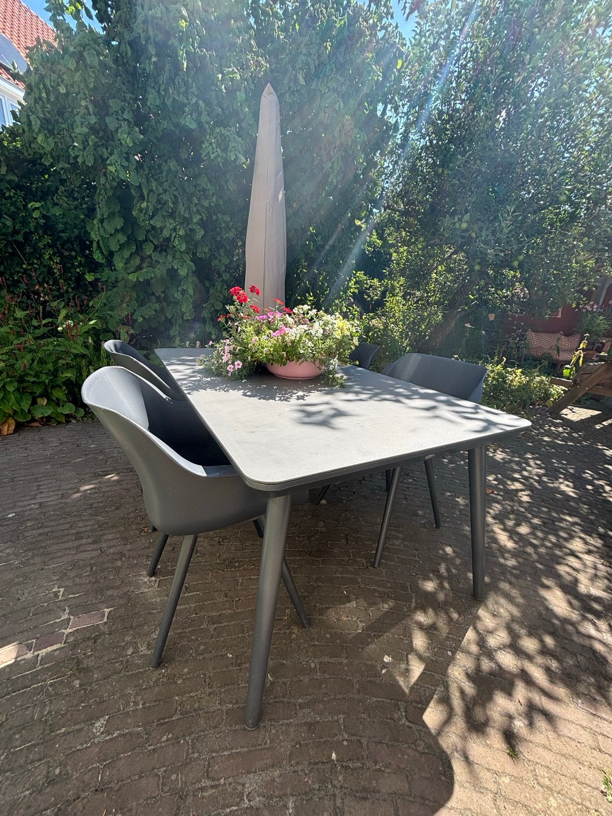Hartman Sophie Tuinset Antraciet - Tafel + 4 Kuipstoelen, Ophalen, 4 zitplaatsen, Kunststof, Gebruikt