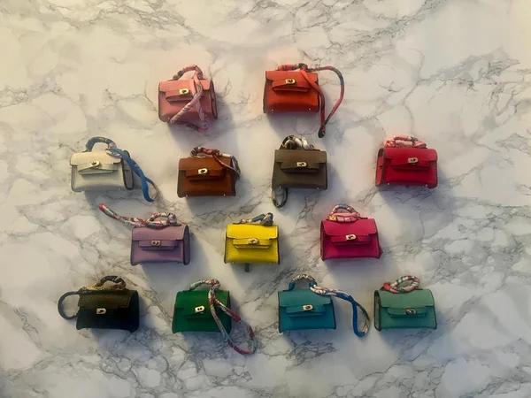Bagcharms tassenhanger Hermes Birkin Kelly, Ophalen of Verzenden, Gebruikt, Geel, Overige typen