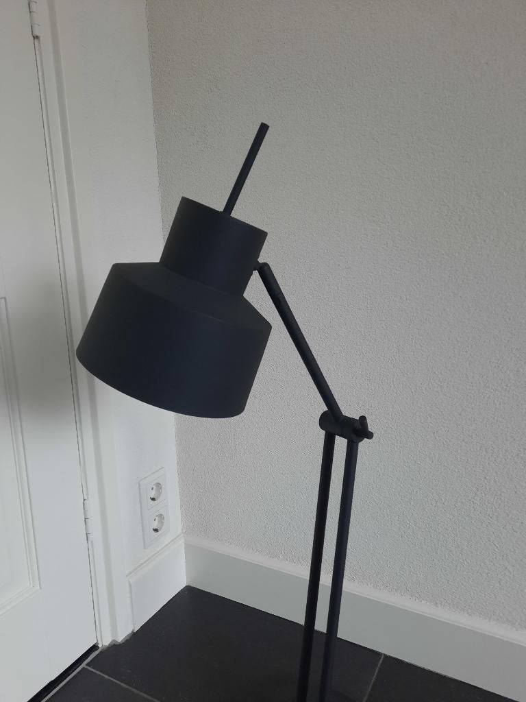 Tafellamp Wesly black Merk: Light & Living Lightmakers, Ophalen of Verzenden, Zo goed als nieuw, Metaal
