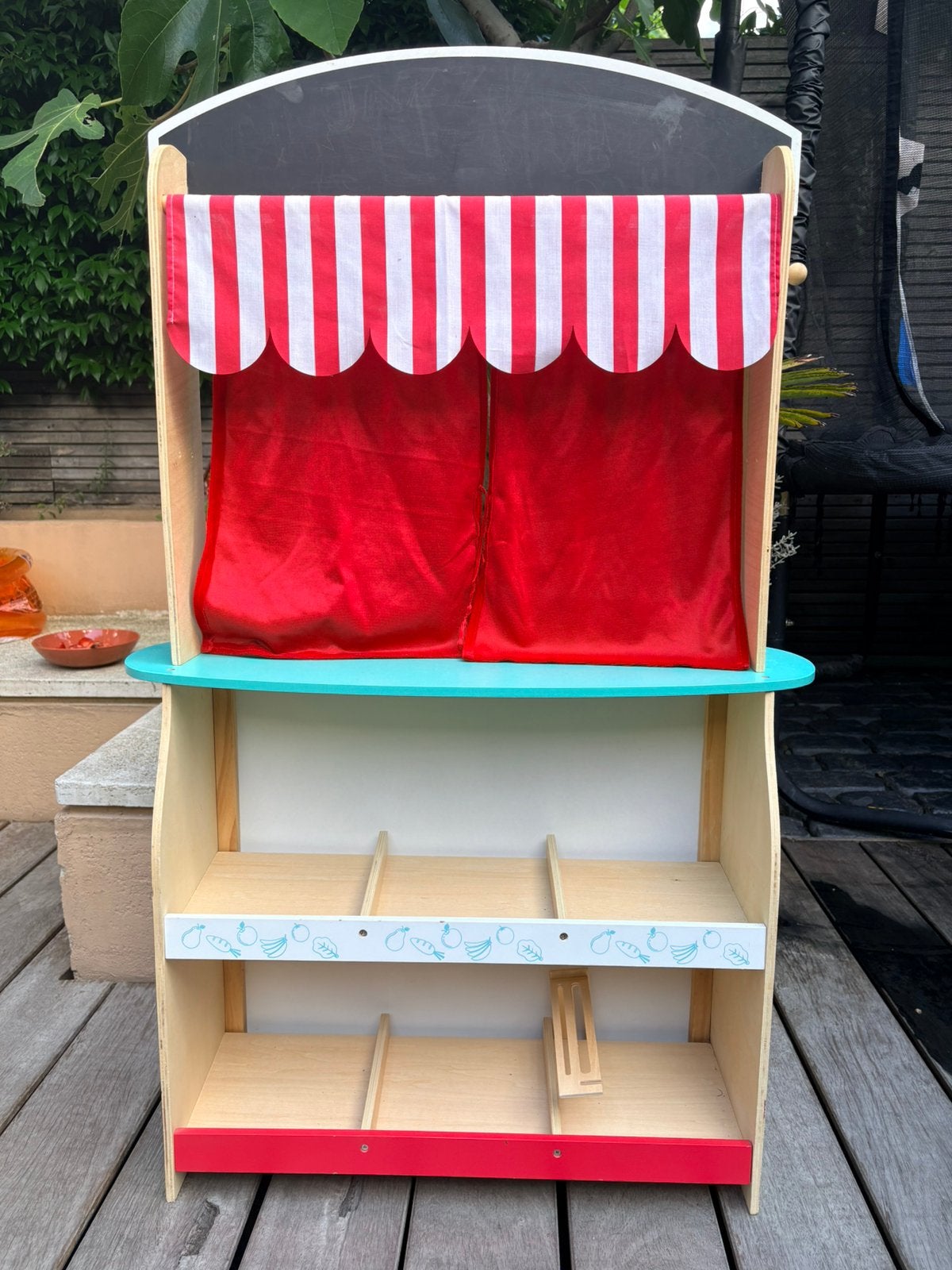 Winkektje en theater, Ophalen, Zo goed als nieuw, Poppenhuis