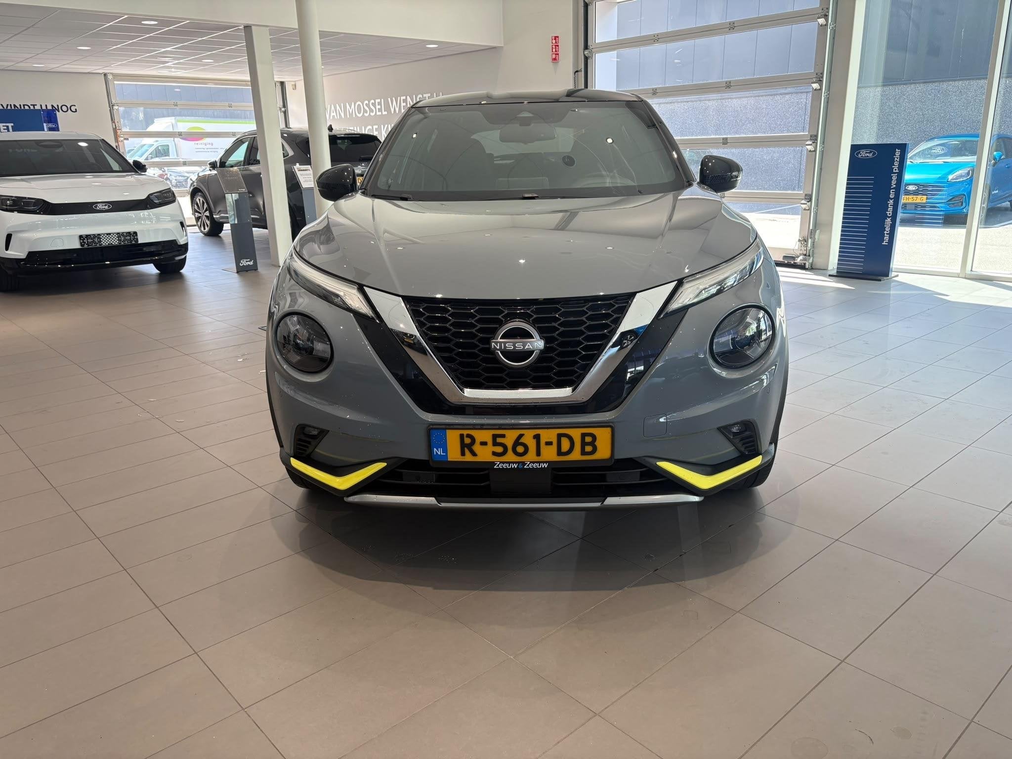 Nissan Juke 1.0 DIG-T Kiiro STOEL - VOORRUIT VERWARMING | CA, Auto's, Voorwielaandrijving, 12 maanden, Stof, Euro 6