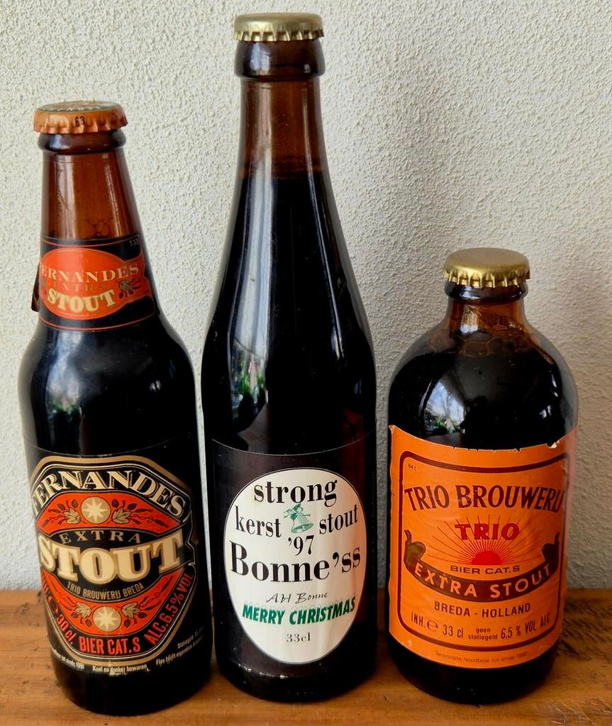 Verzamelaar BREDA oude aparte volle flessen STOUT bier, Verzamelen, Biermerken, Ophalen of Verzenden, Zo goed als nieuw, Flesje(s)