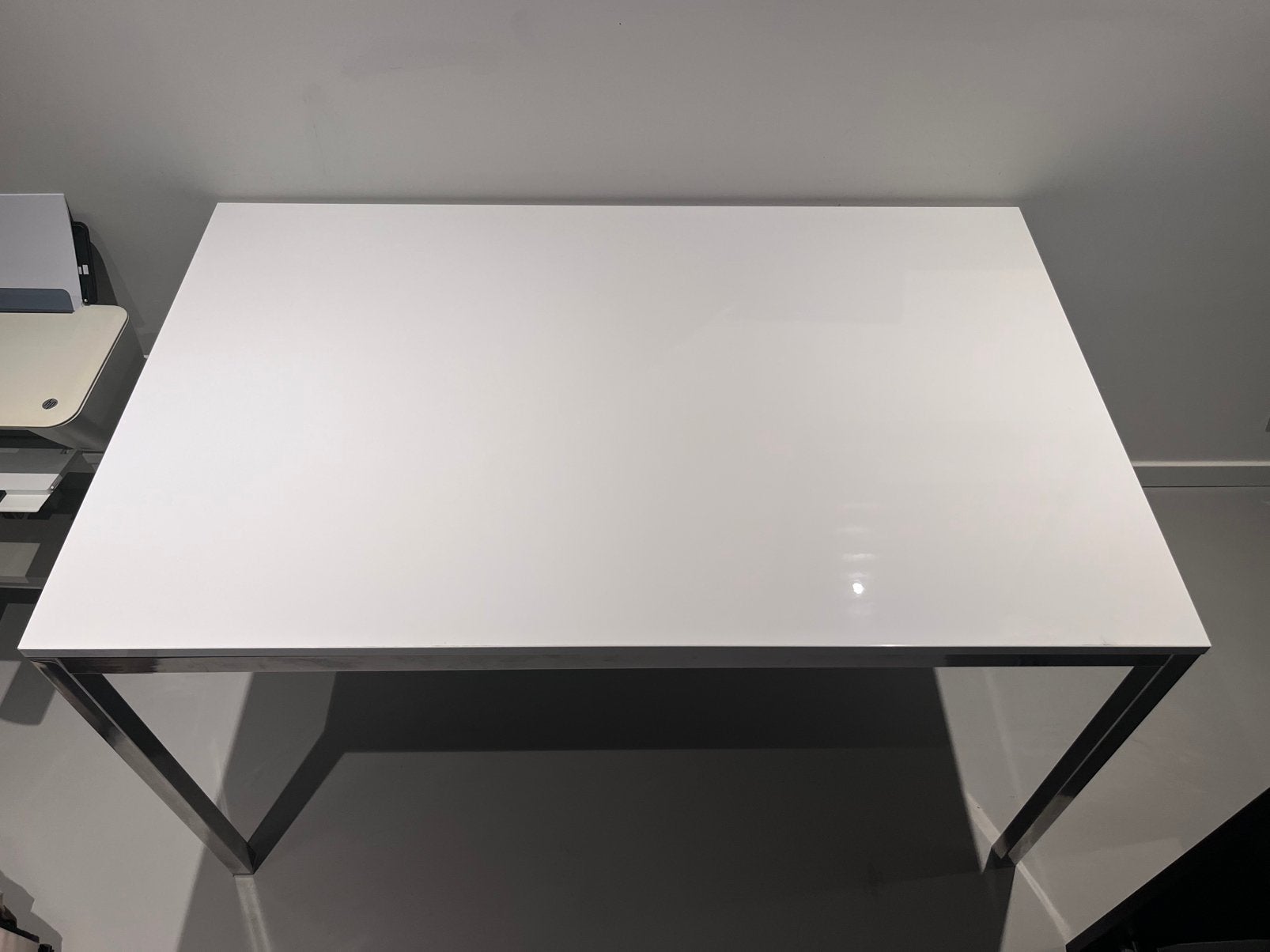IKEA TORSBY eettafel + 4 stoelen – wit/zwart/chroom, Ophalen, Zo goed als nieuw