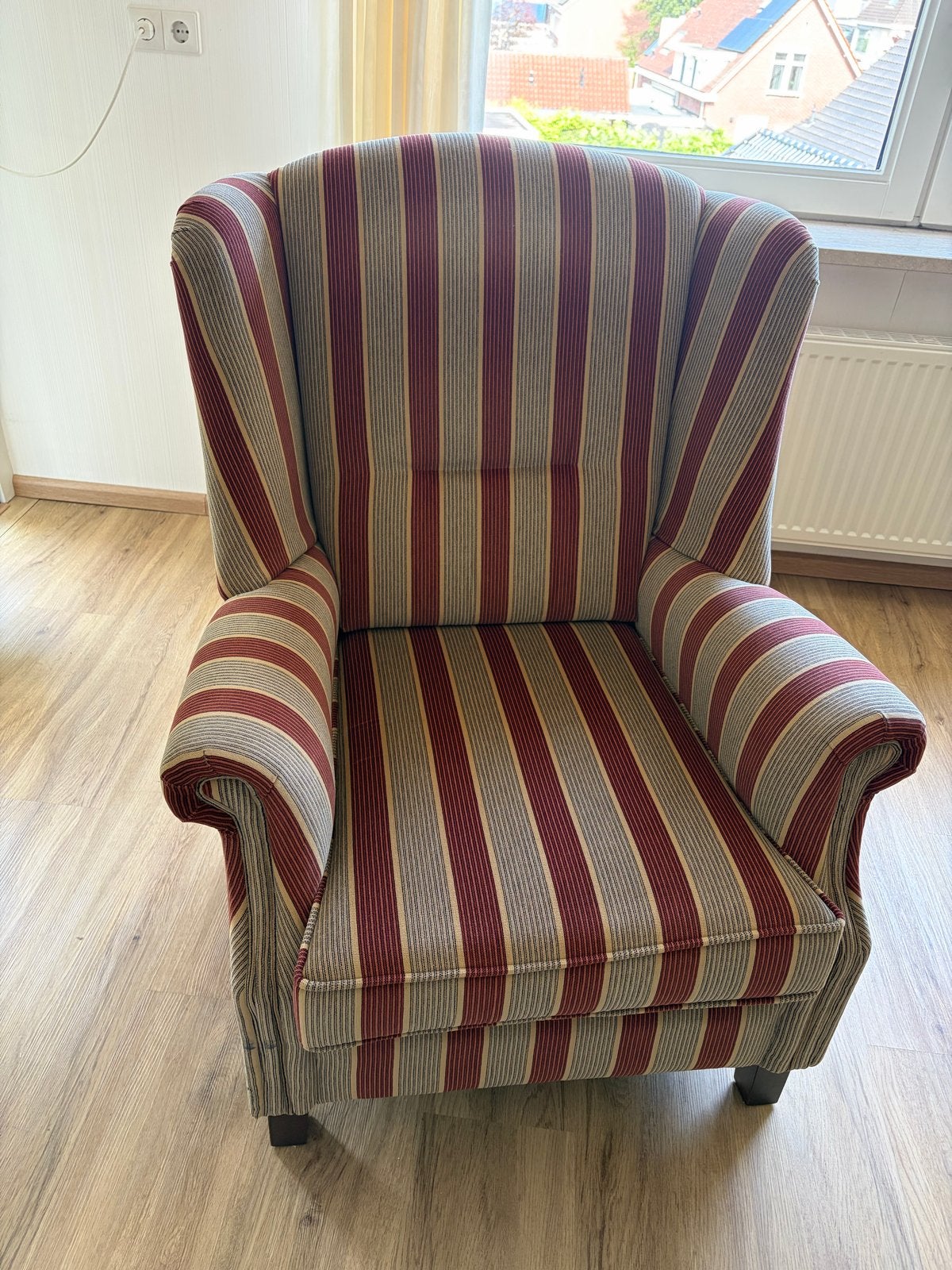 2 Prachtige gestreepte stoffen fauteuils- Zeer goede staat, Huis en Inrichting, Fauteuils, Ophalen, Zo goed als nieuw, Stof, 75 tot 100 cm