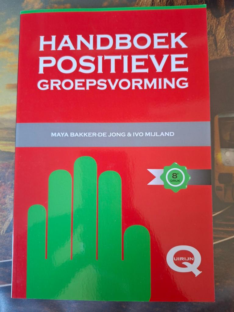Handboek Positieve Groepsvorming - Maya Bakker-de Jong, Boeken, Ophalen of Verzenden, Zo goed als nieuw, Overige niveaus, Maya Bakker-de Jong & Ivo Mijland