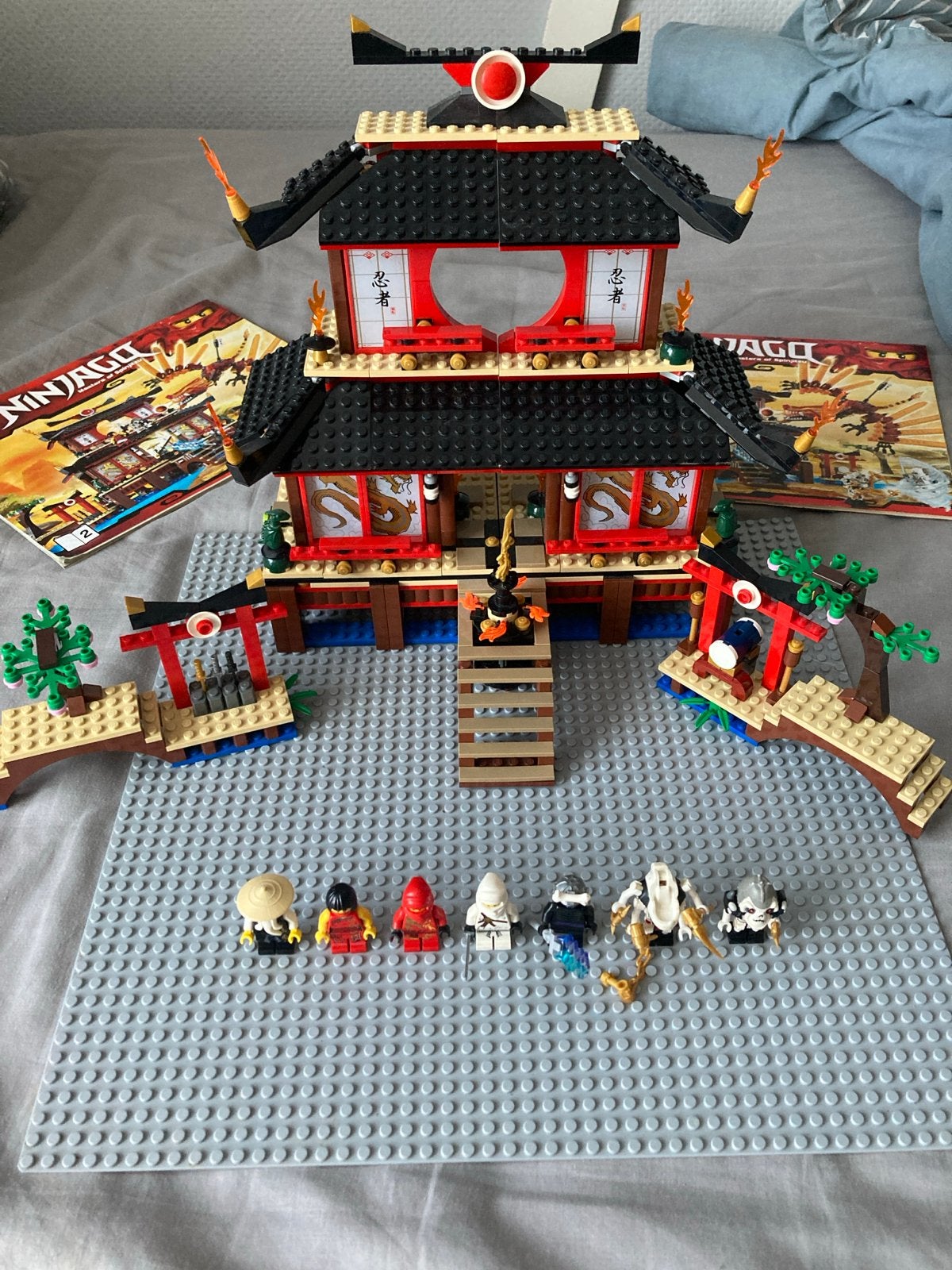 Lego Ninjago 2507 Fire Temple (mist enkele onderdelen), Ophalen of Verzenden, Gebruikt