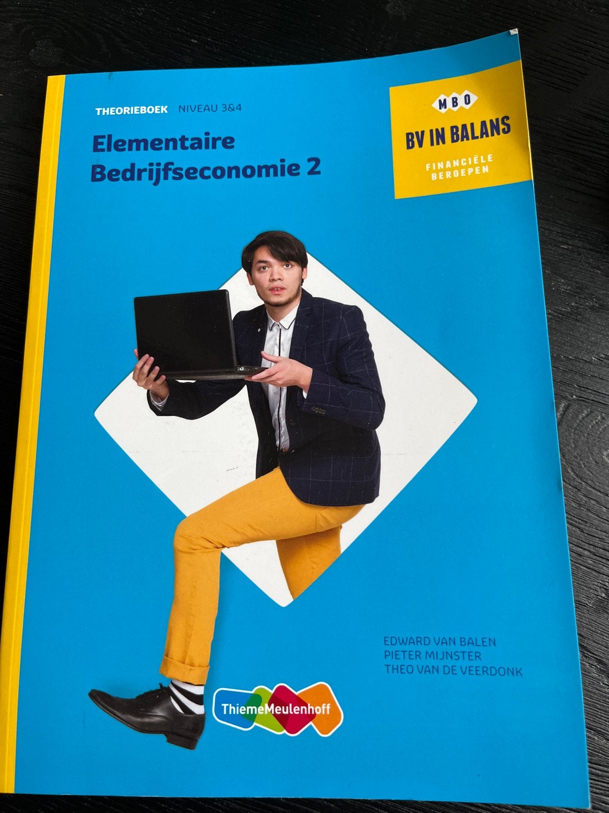 Elementaire Bedrijfseconomie 2 MBO Niveau 3&4, Ophalen of Verzenden, Gamma, Zo goed als nieuw, MBO