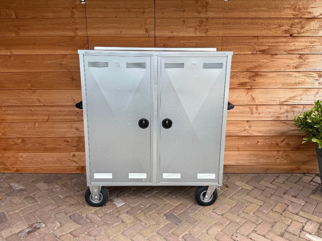 Luxe Verrijdbare Concourskast / Zadelkast met Deksel! new, Dieren en Toebehoren, Paarden en Pony's | Overige Paardenspullen, Ophalen of Verzenden