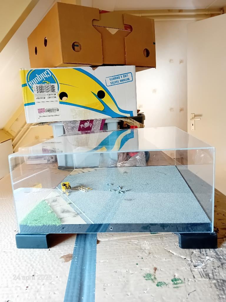 Diorama display vliegtuig, Ophalen, Zo goed als nieuw, 1:50 of kleiner, Diorama