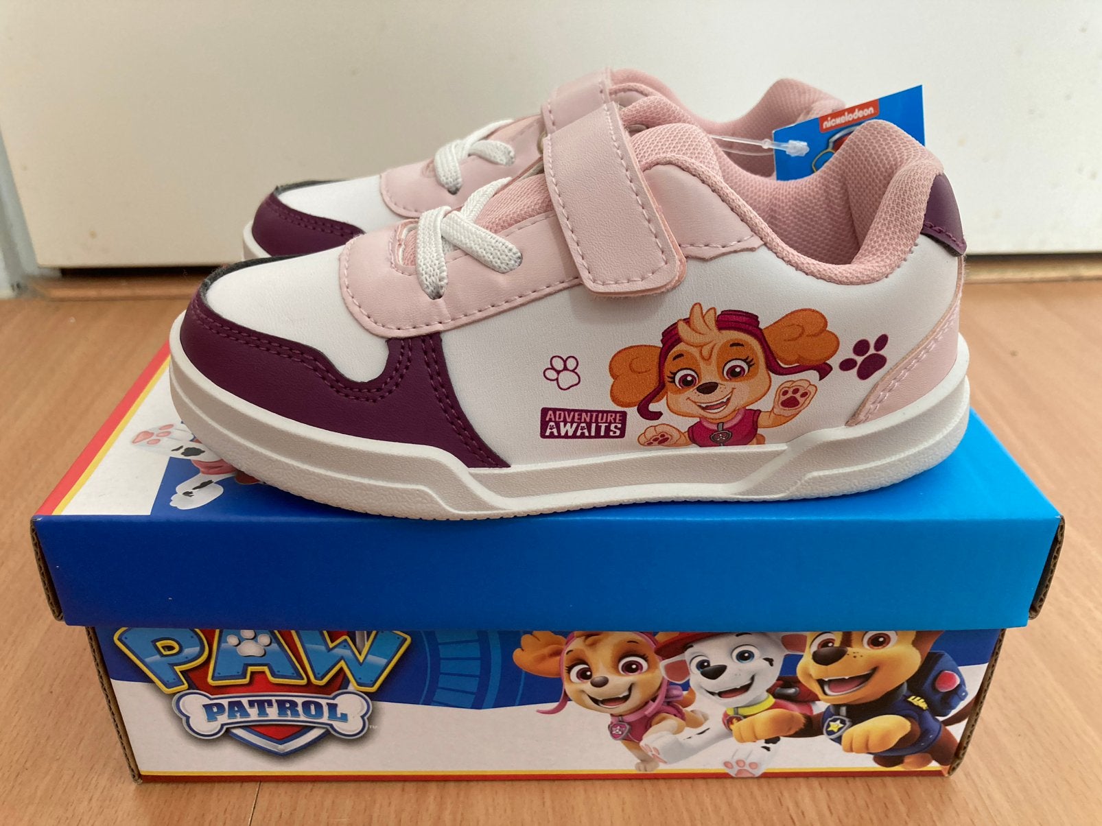 Nieuwe Paw Patrol sneakers / schoenen voor meisjes maat 27, Meisje, Schoenen, Nieuw, Ophalen of Verzenden
