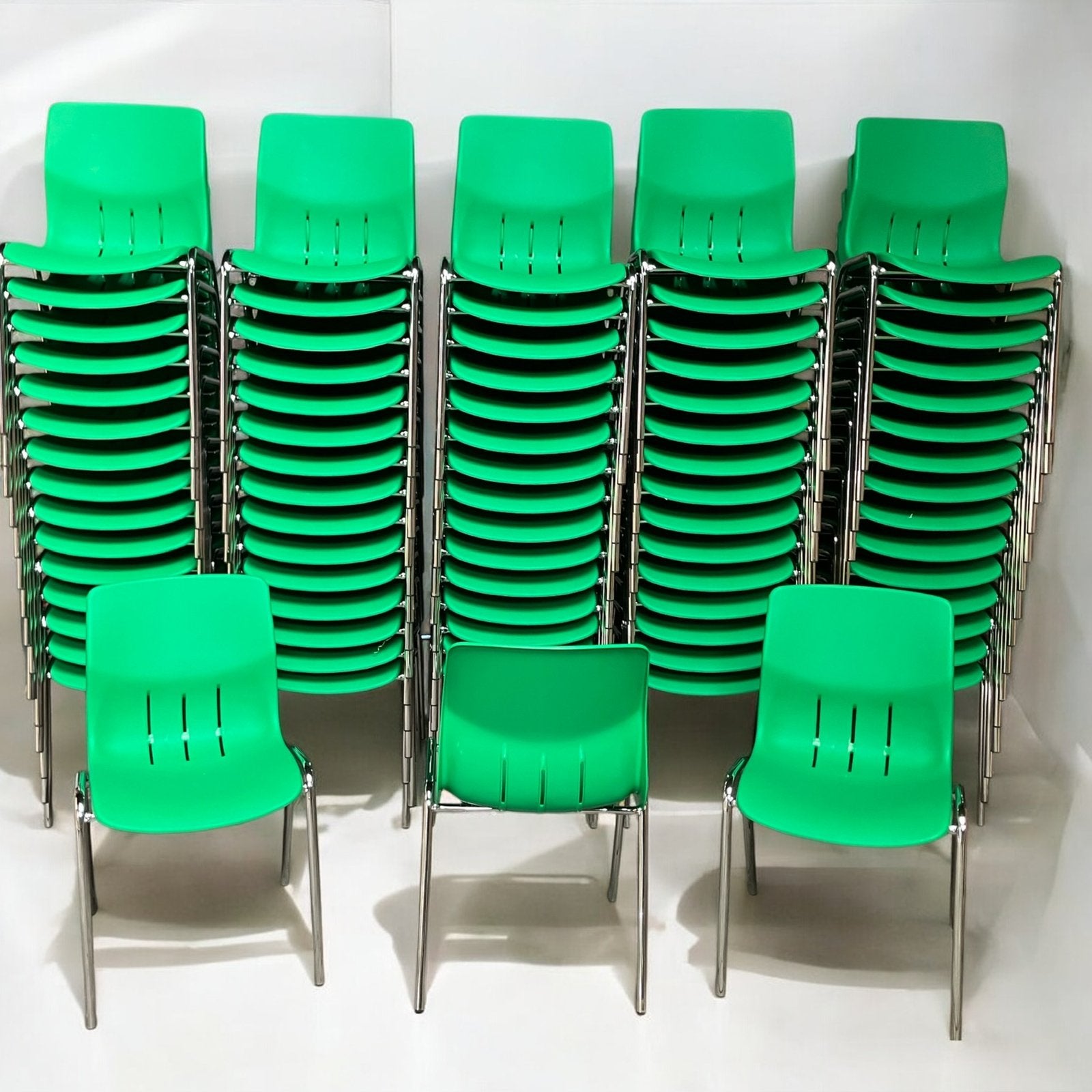 Stapelstoelen Denver Italia groen kantinestoelen stapelbaar, Ophalen, Nieuw, Metaal, Vijf, Zes of meer stoelen