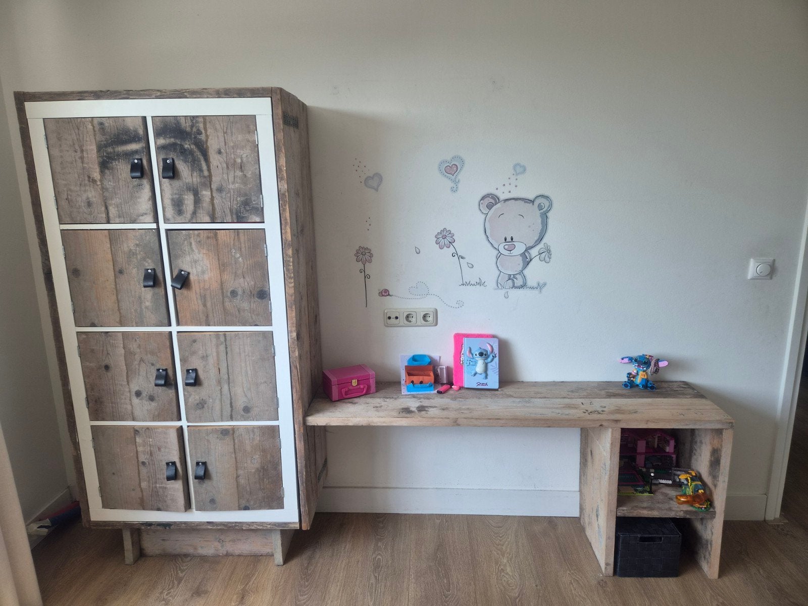 Kledingkast met bureau en losse ladeblokken met wielen, Huis en Inrichting, Kasten | Kledingkasten, Gebruikt, 50 tot 100 cm, 150 tot 200 cm