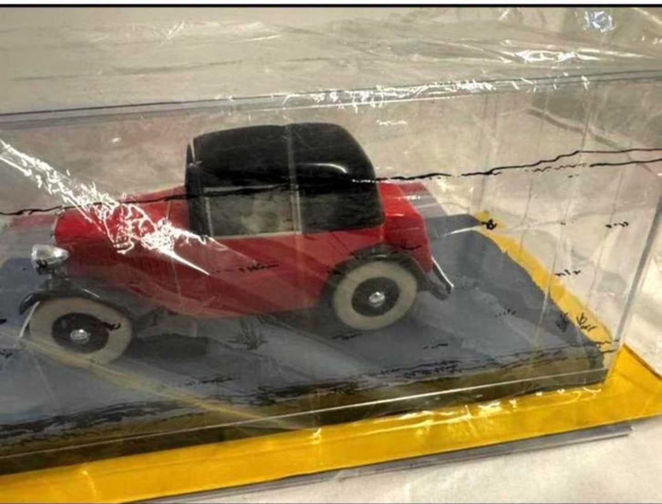 Kuifje auto 1:24 rode taxi uit crab gulden scharen no25, Ophalen of Verzenden, Kuifje, Zo goed als nieuw, Beeldje of Figuurtje