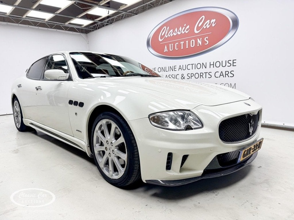 Maserati QUATTROPORTE Executive GT - ONLINE AUCTION, Auto's, Automaat, Gebruikt, Wit, Bedrijf