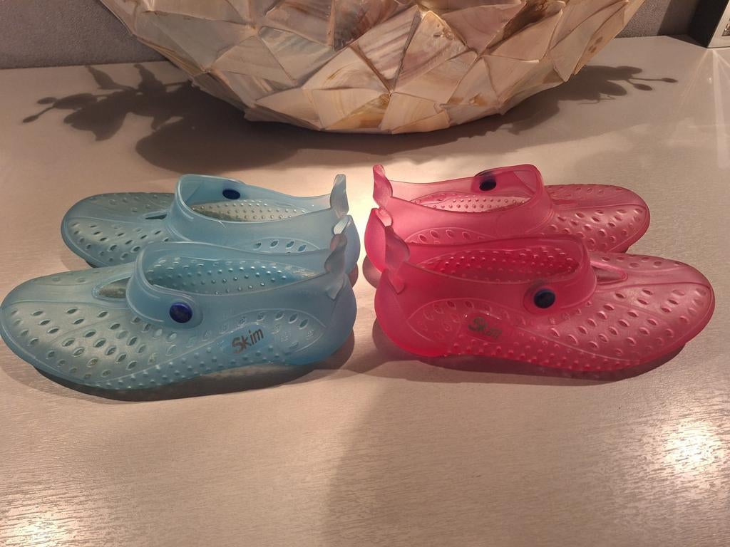 Waterschoenen Zwemschoenen maat 33/34 blauw en roze, Zwemschoenen, Jongen of Meisje, Zo goed als nieuw, Ophalen of Verzenden