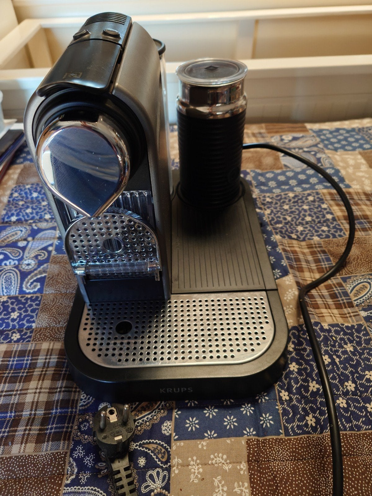 Krups Nespresso Essenza Mini met Melkopschuimer, Ophalen, Gebruikt, Espresso apparaat, 1 kopje