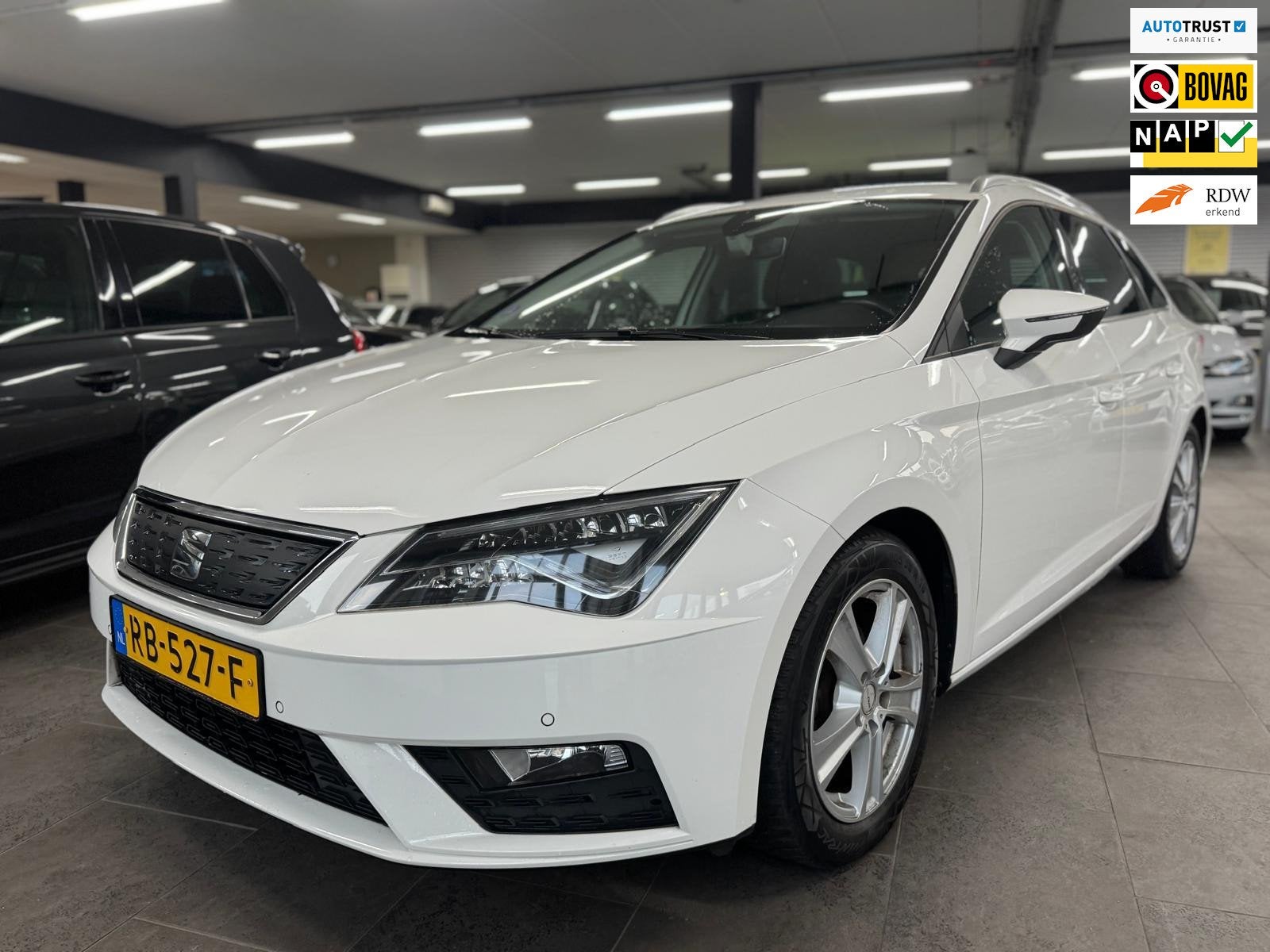Seat Leon ST 1.0 EcoTSI Style Business Intense automaat 1-ei, Auto's, Gebruikt, Leon, Origineel Nederlands, 999 cc